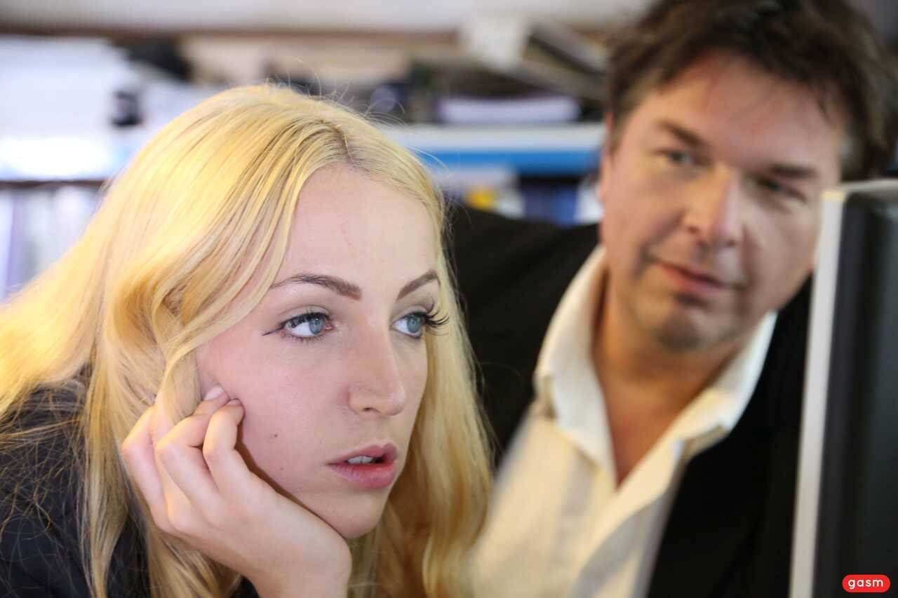 Handjobs, Blowjobs & Bondage with Sexy Secretary Liz Rainbow - Liz Rainbow