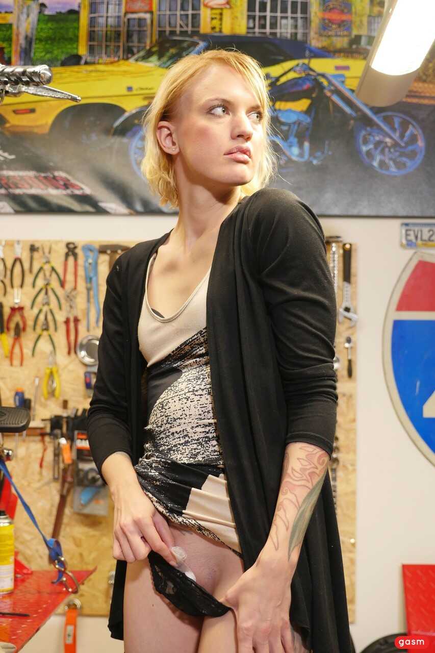 Blonde Bombshell Fixes Your Engine: Big Dicks, Lingerie Fucks and More with Sina Longleg  Or- Sina Longleg's Garage B...