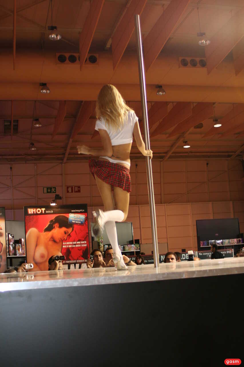 Cream of the Crop: Portuguese Pole Dancer Erica Fontes Gives You the Lap Dance of Your Life! - Erica Fontes