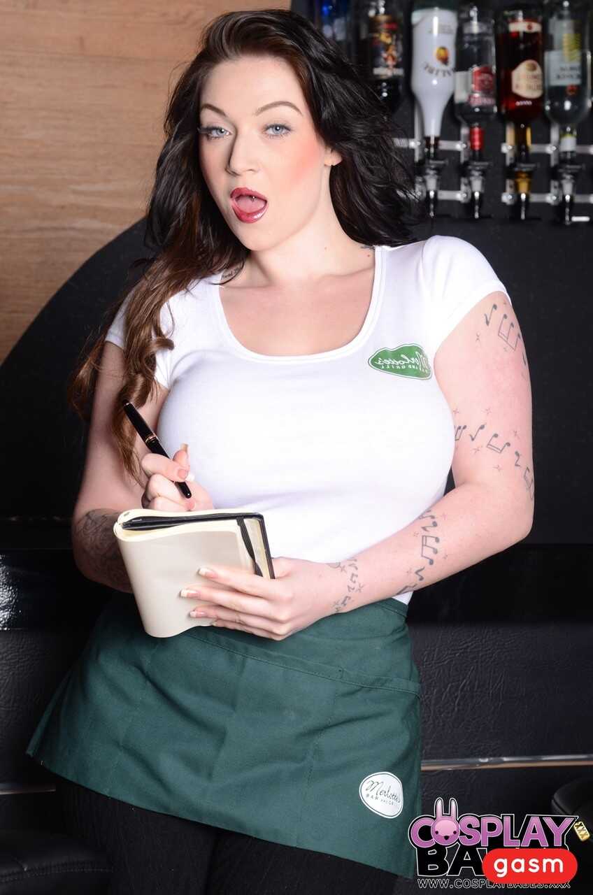 Hot British Waitress Harmony Reigns Shows off her Curves in the Workplace - Harmony Reigns