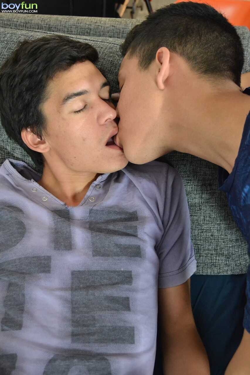 Boy Fun Etienne Gay Cock Teen Cock Kissing Gay Cock Teen Blowjob Gay Cumshot Gay Cum - 
