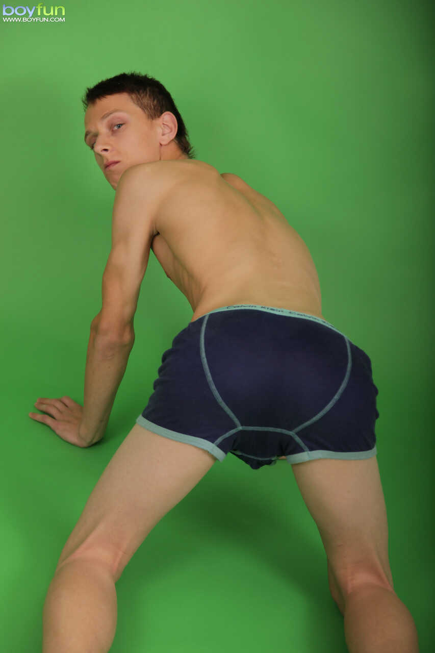 Dave's Small Dick Can't Contain His Cum Explosion: A Boy Fun Gay Porn Adventure - 