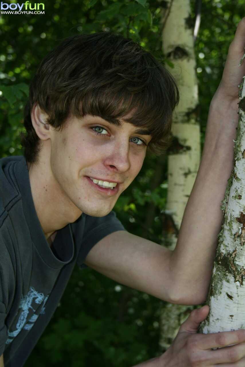 Hairy Hung Hunk Simon Clay's Flawless Fuck in the Forest - 