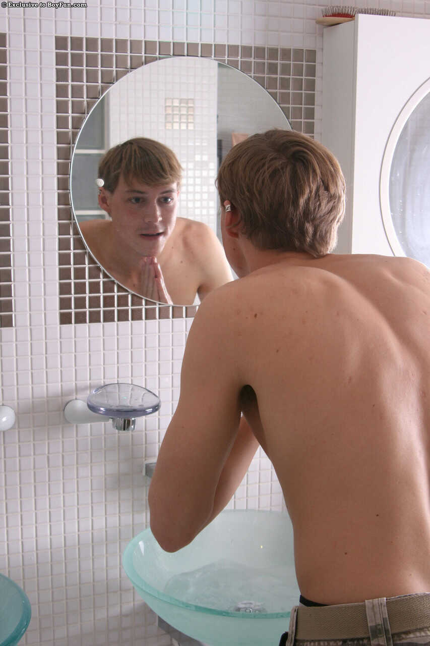 Boy Fun Times in the Showers with Timmy and His Newly Discovered Assets - 