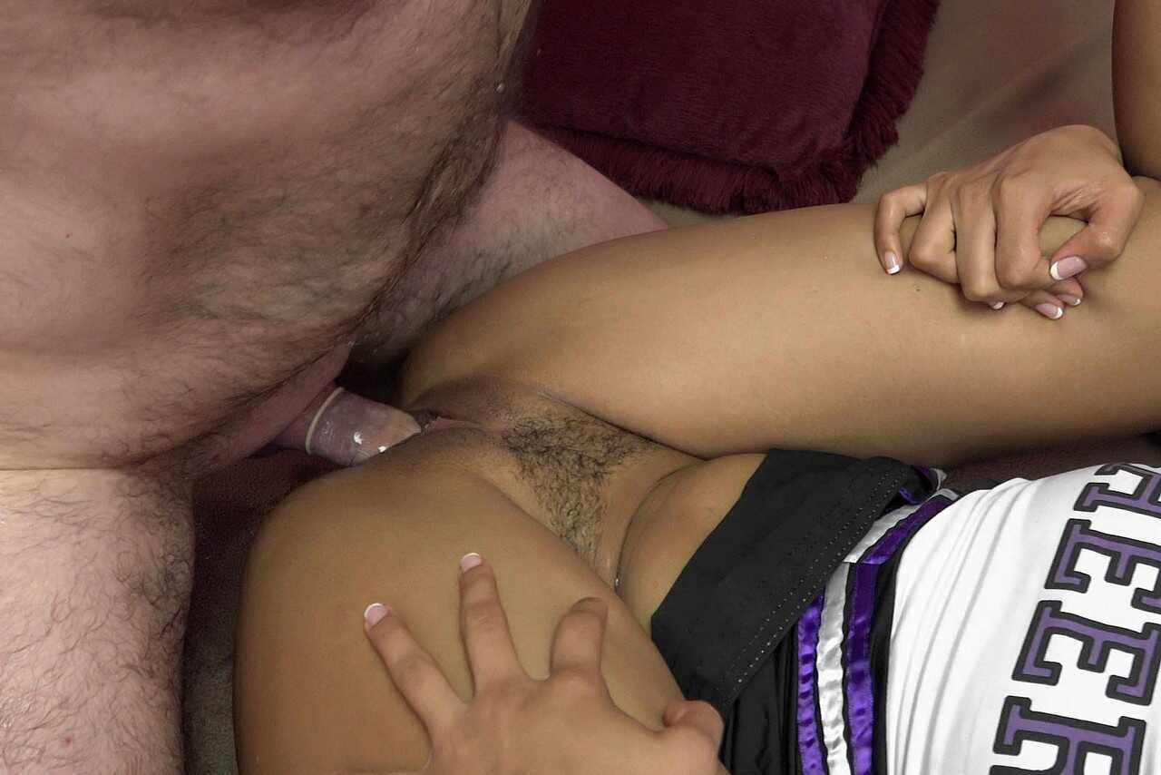Cheerleader Sarah Lace Sucks Logan Drake's Big Dick Before Getting Fucked In The Ass By Him! - Logan Drake, Sarah Lace