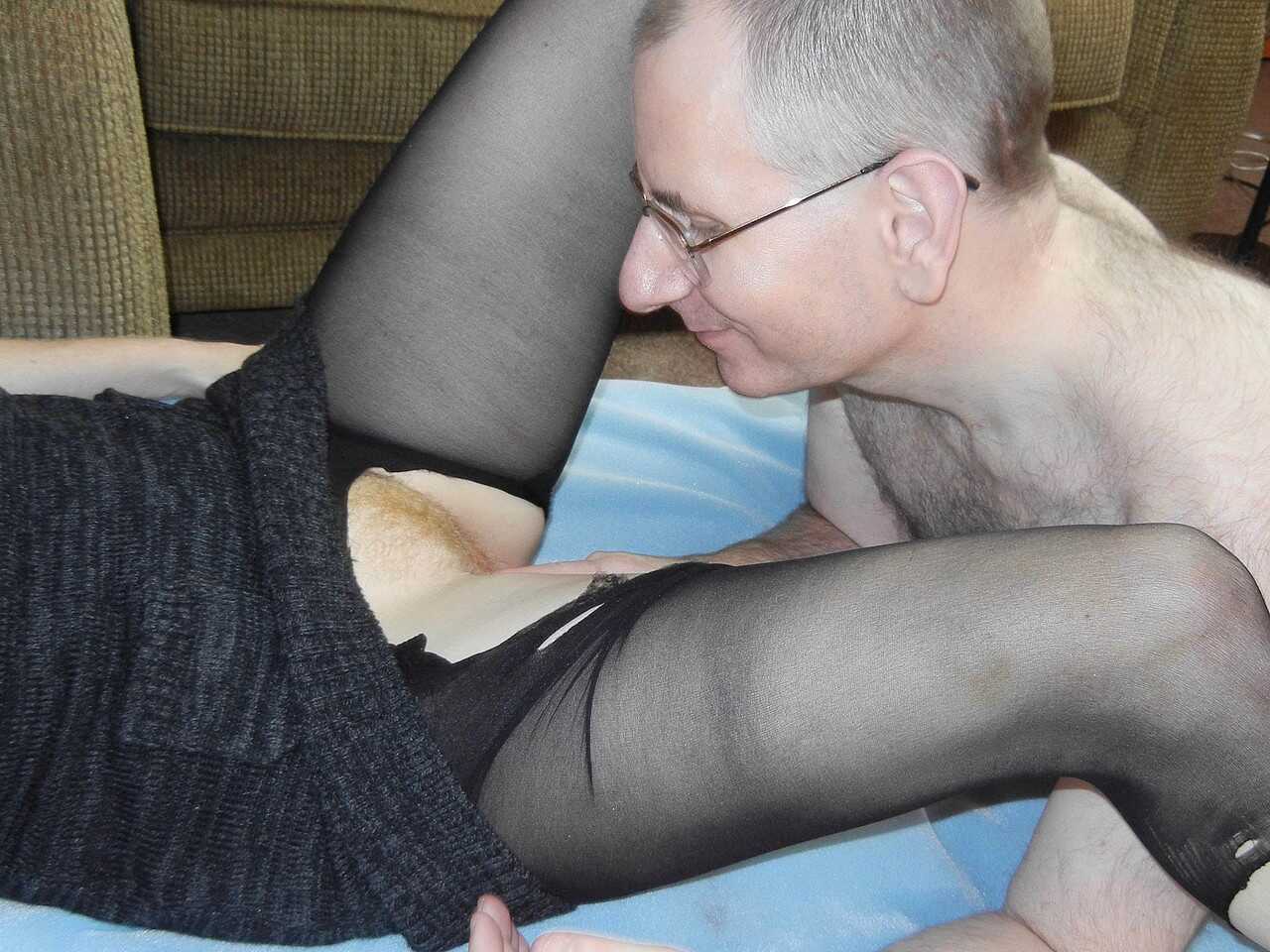 Nerdy Librarian's Eyeful: Layla Redd's Geeky Glasses & Hairy Pantyhose Fuck - Layla Redd, Logan Drake