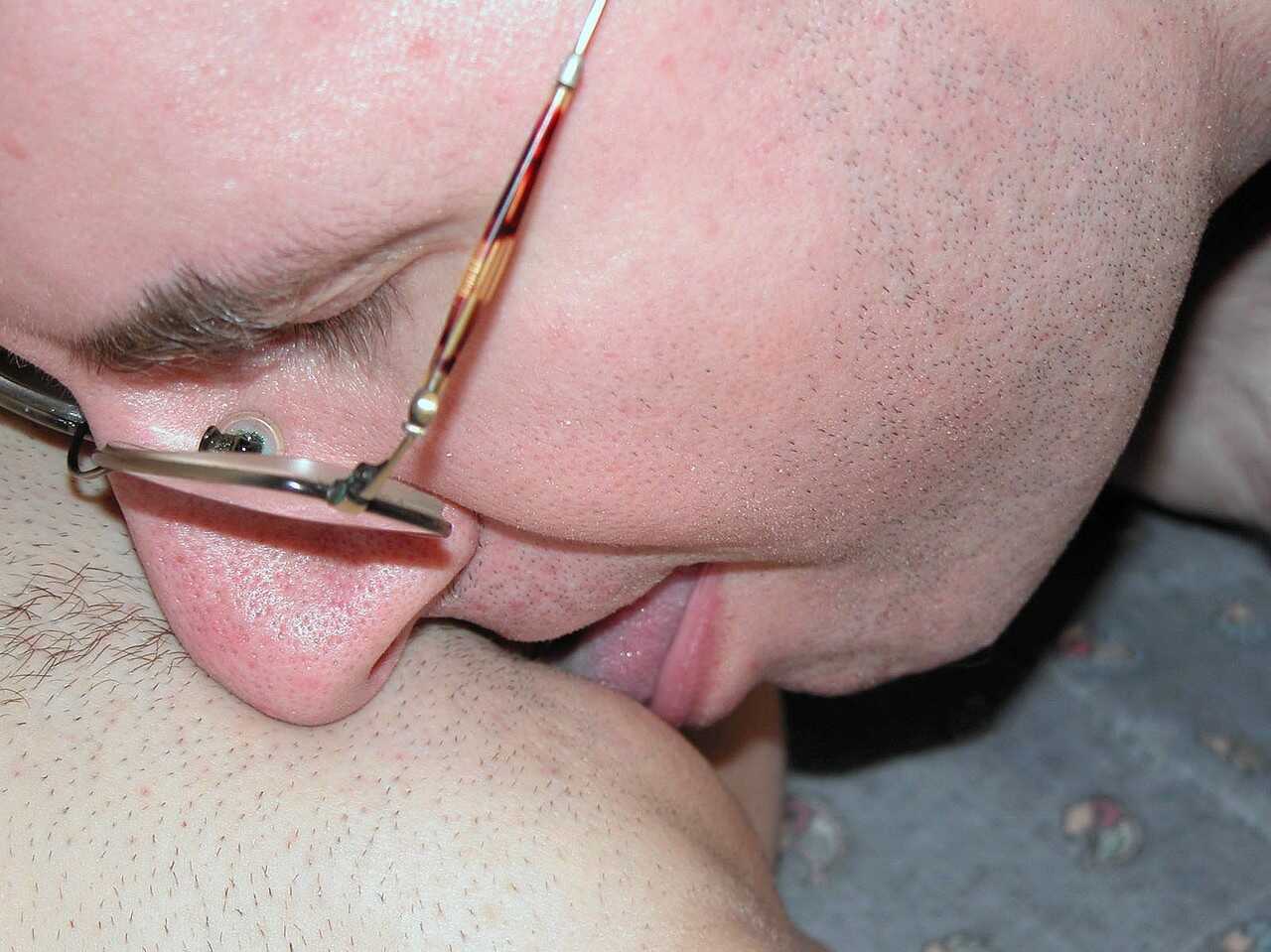 Naomi St. Claire's All-Natural Pussy Gets Licked and Fucked by Logan Drake in an Amateur College Blowjob - Logan Drak...