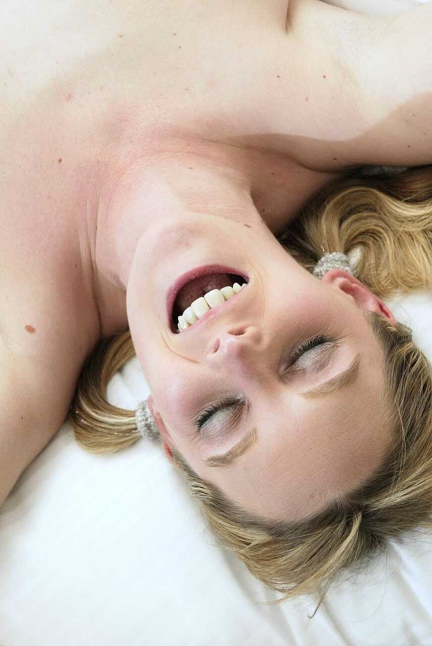 Blonde lesbian Janey Web & a naughty MILF give each other a pussy licking while the chubby mature MILF enjoys watching...