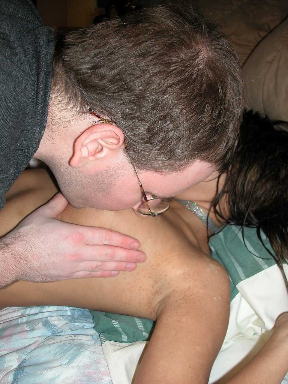 MILF Samantha Love makes Logan Drake lick her pussy before having sex A Latina Fuck with Condom - Logan Drake, Samantha Love