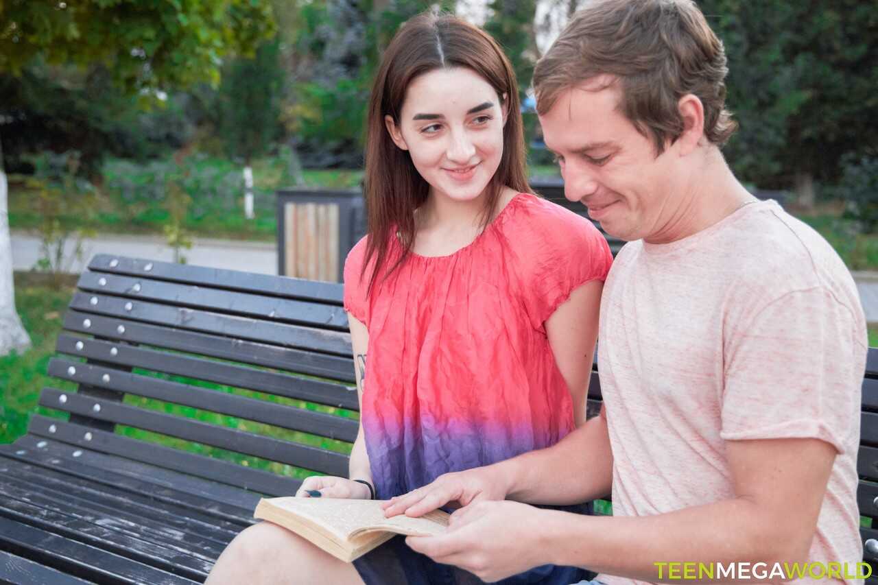 Eva Tender's All-Natural Meet Up with a Horny Man Leads to an Unforgettable Park F**k and Cum on Her Face - Eva Tender