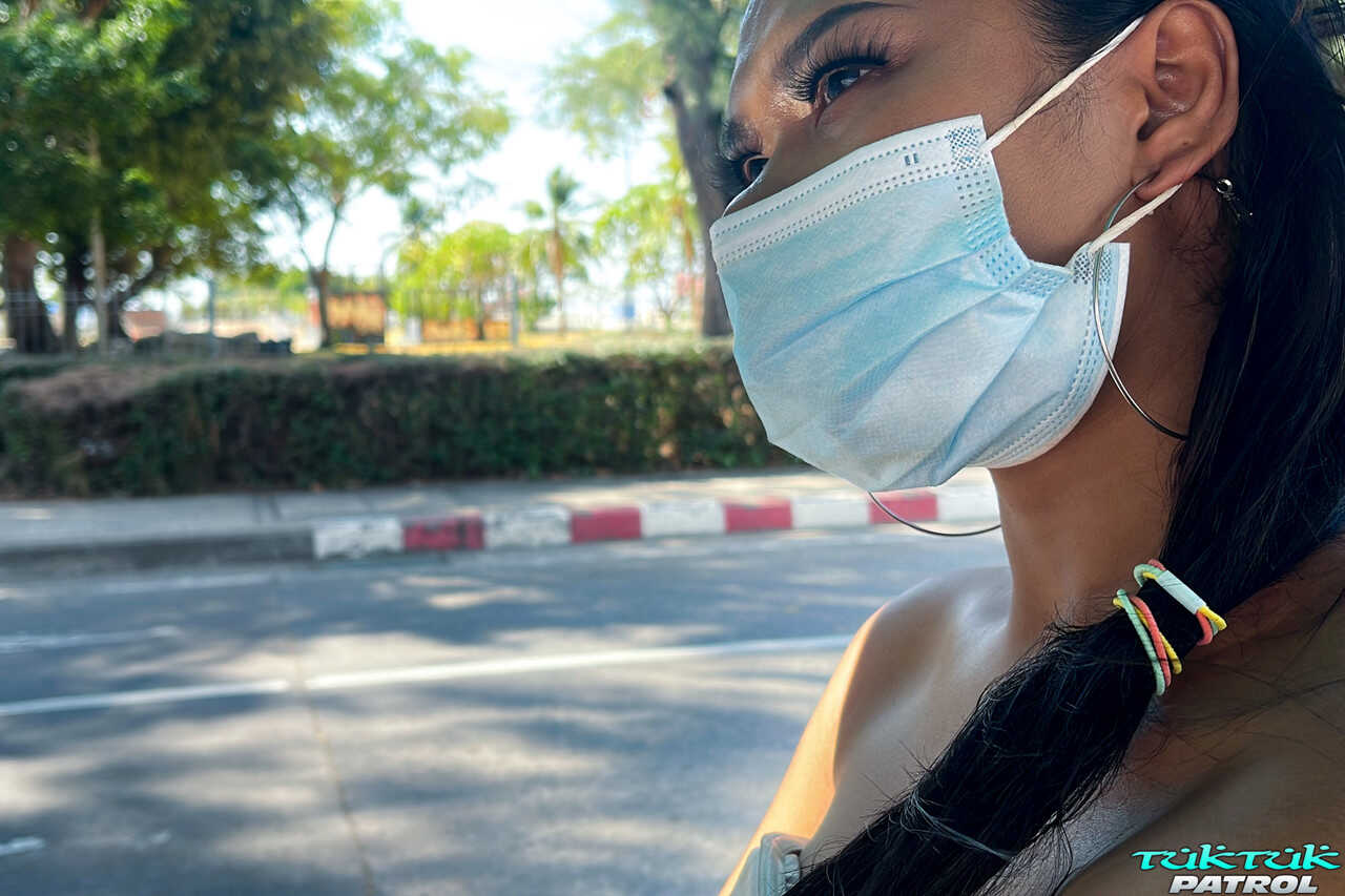 Natty's Thai Teen Asian Babe Ride: Various Positions and a Facial Finish - Natty