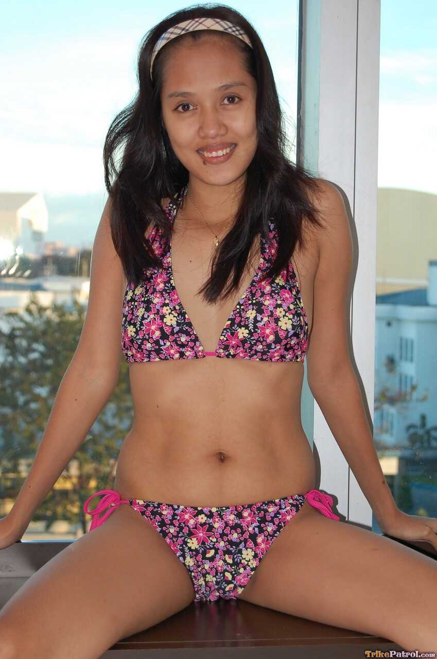 Filipina Jehhan Ablog screws a stranger while wearing her cute bikini, gets creampied in the process! - Jehhan Ablog