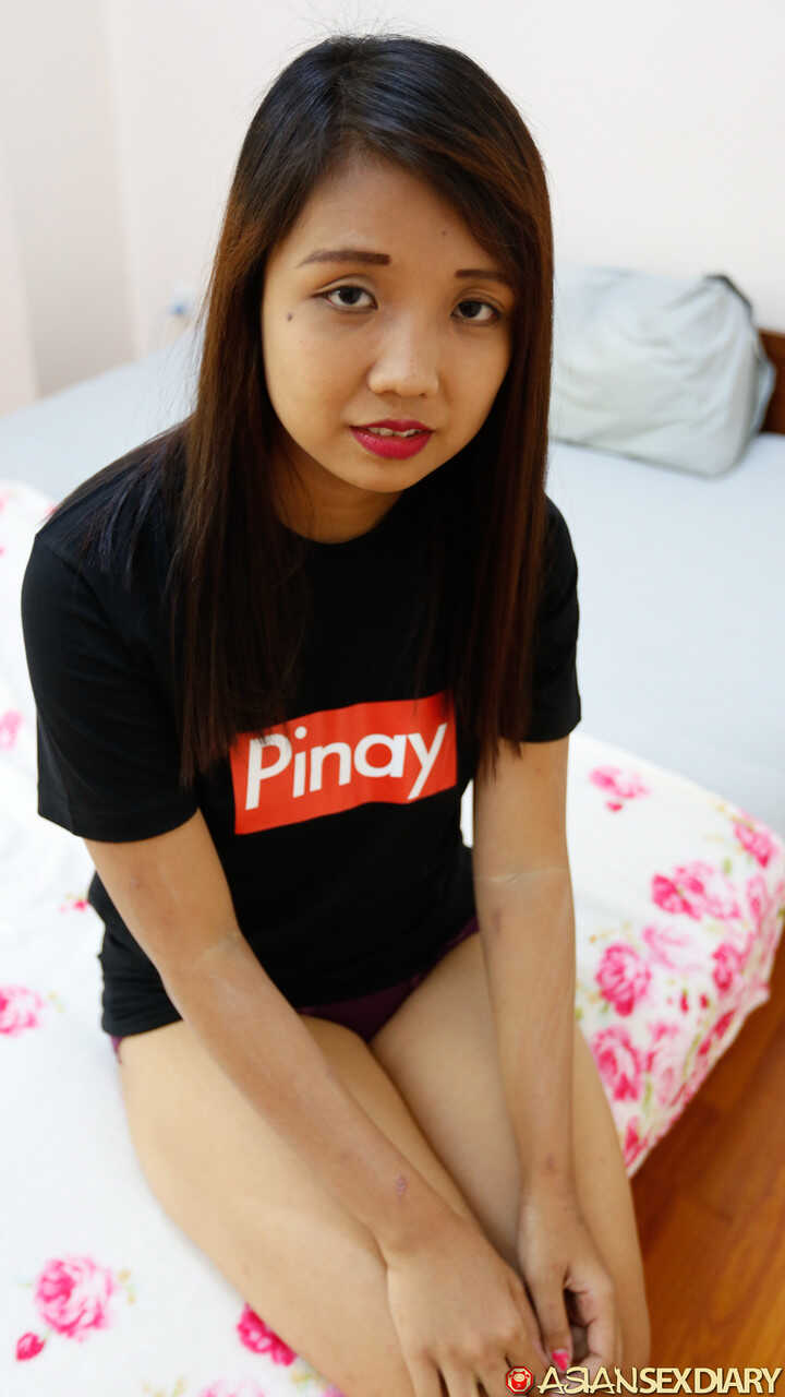 Chubby Asian babe Angel E gets her hairy pussy creampied during POV sex with the help of her tiny hands and mouth! - Angel E