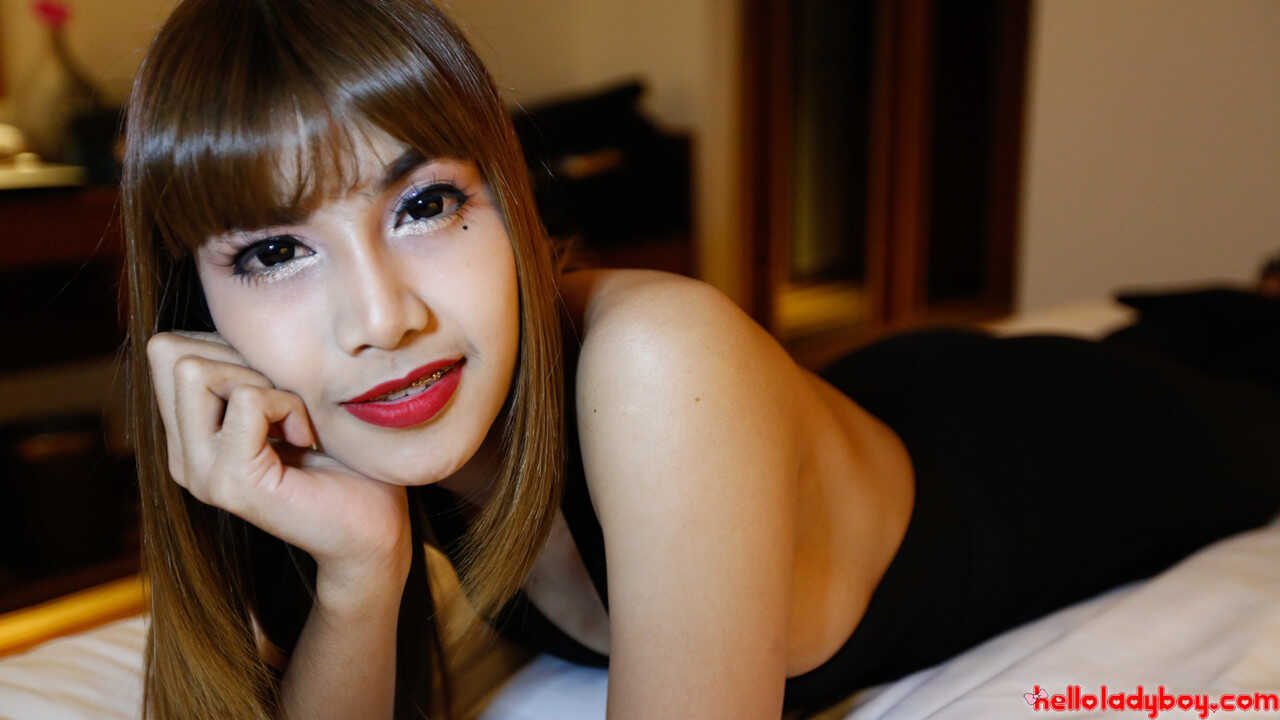 Asian Beauty Unveils Her Tight Shemale Body During A Seductive Striptease - 