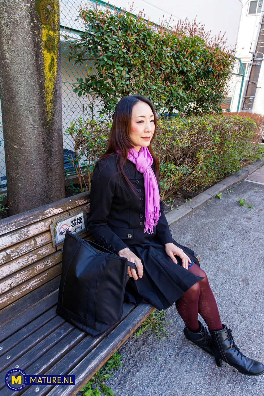 Miho's Public Panty Show: The Cute and Naughty Adventures of a Japanese MILF in Public - Ayumu, Miho Wakabayashi