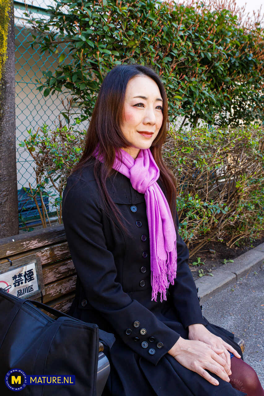 Miho's Public Panty Show: The Cute and Naughty Adventures of a Japanese MILF in Public - Ayumu, Miho Wakabayashi
