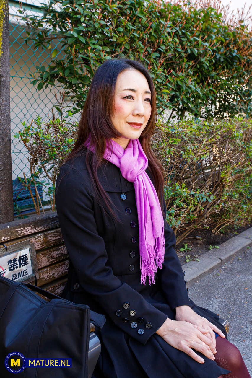 Miho's Public Panty Show: The Cute and Naughty Adventures of a Japanese MILF in Public - Ayumu, Miho Wakabayashi