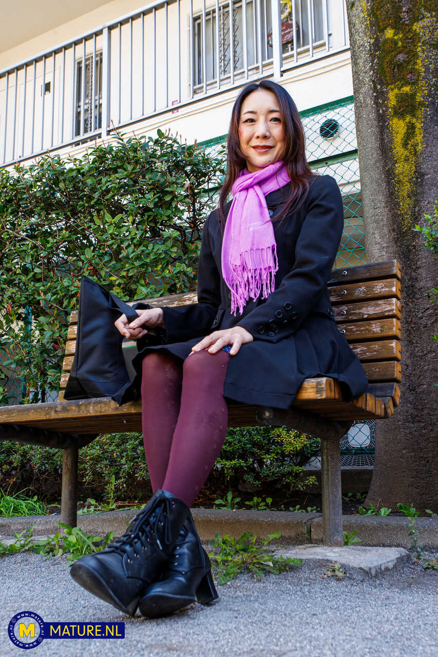 Miho's Public Panty Show: The Cute and Naughty Adventures of a Japanese MILF in Public - Ayumu, Miho Wakabayashi