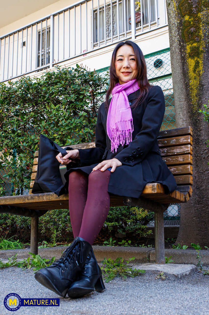 Miho's Public Panty Show: The Cute and Naughty Adventures of a Japanese MILF in Public - Ayumu, Miho Wakabayashi