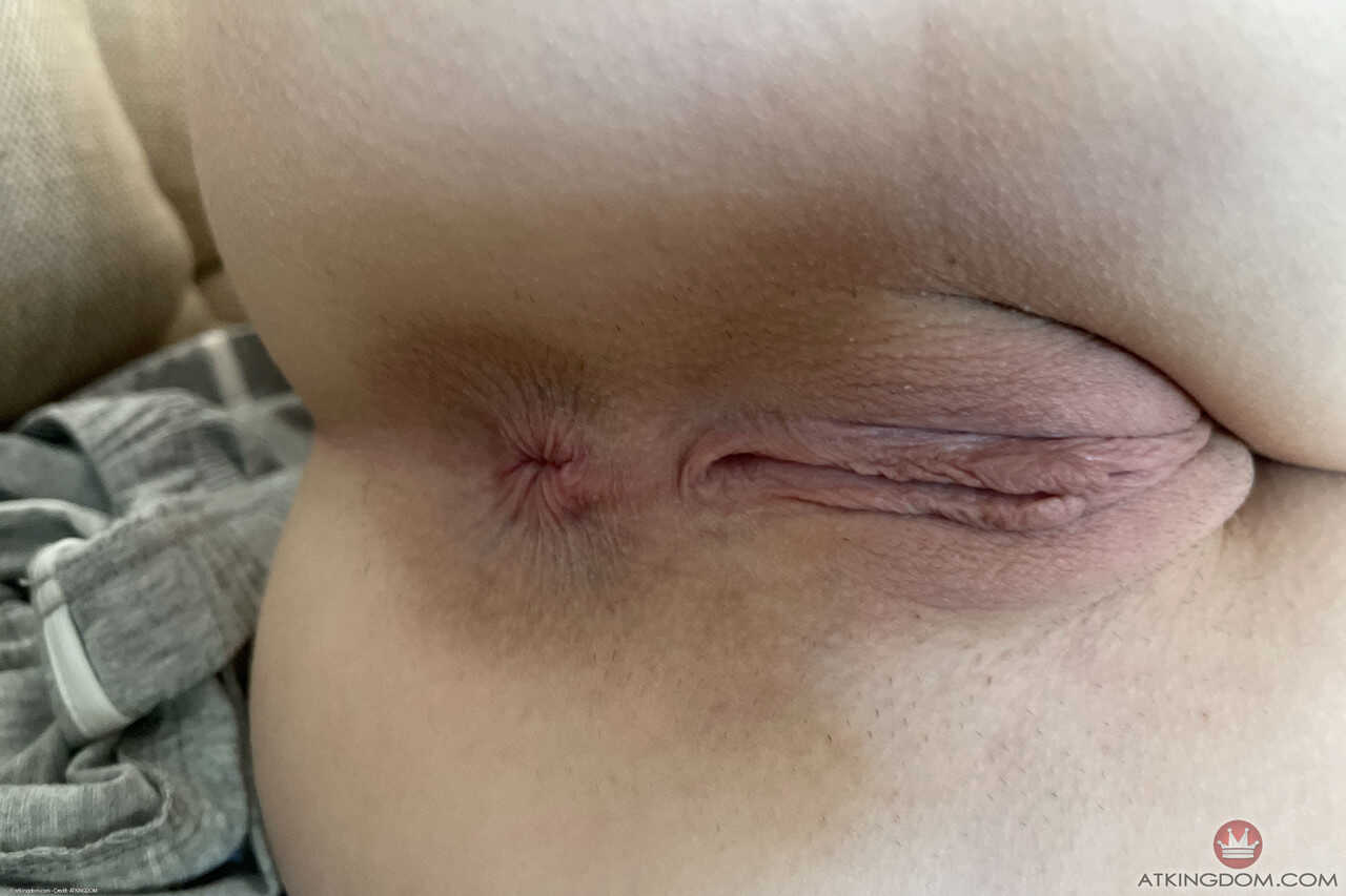 Tight teenage pussy up close: Maria Kazi's super skinny blonde body on display in hotel room - Maria Kazi
