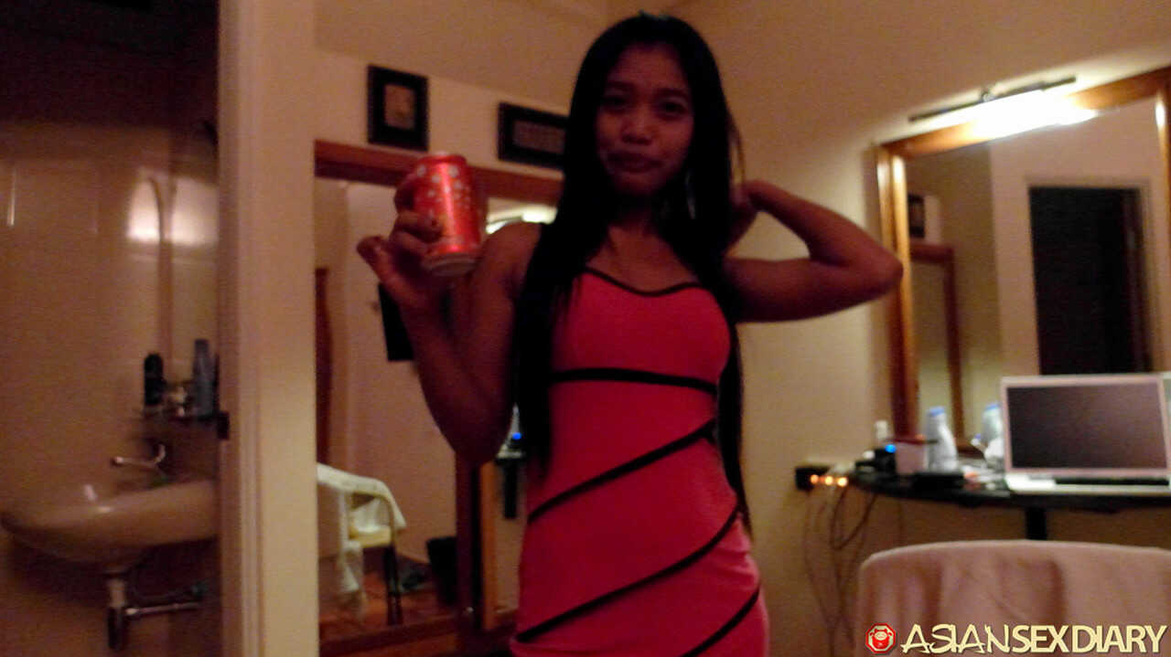 Lyn's Black Hair Seduces the Camera as She Positions Herself for a Spine-Tingling POV Blowjob - LYN