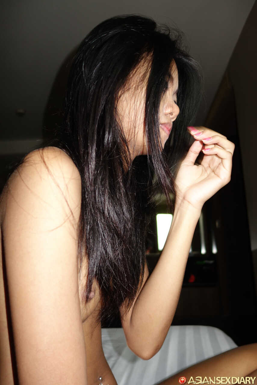 Pretty petite Jubjang babe loves POV doggystyle with a hairy man's huge pussy - Jubjang