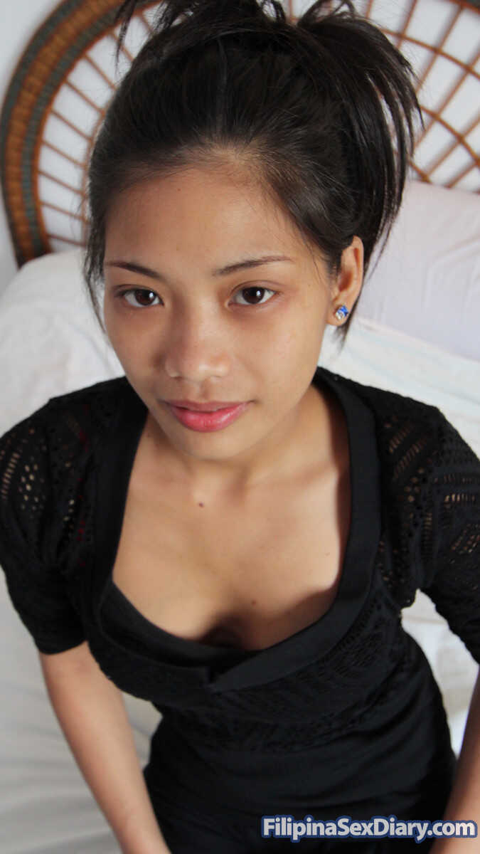 Franciska's Asian Big Pussy Gets Fucked by a Stranger at the Hotel Room - Franciska
