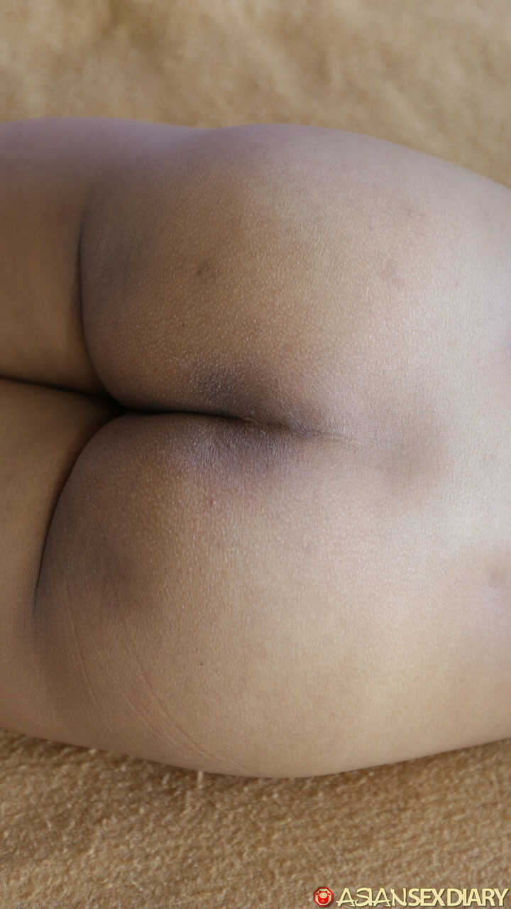 Oay C's Horny POV Action with Her Tiny Asian Body Exposed - Oay C