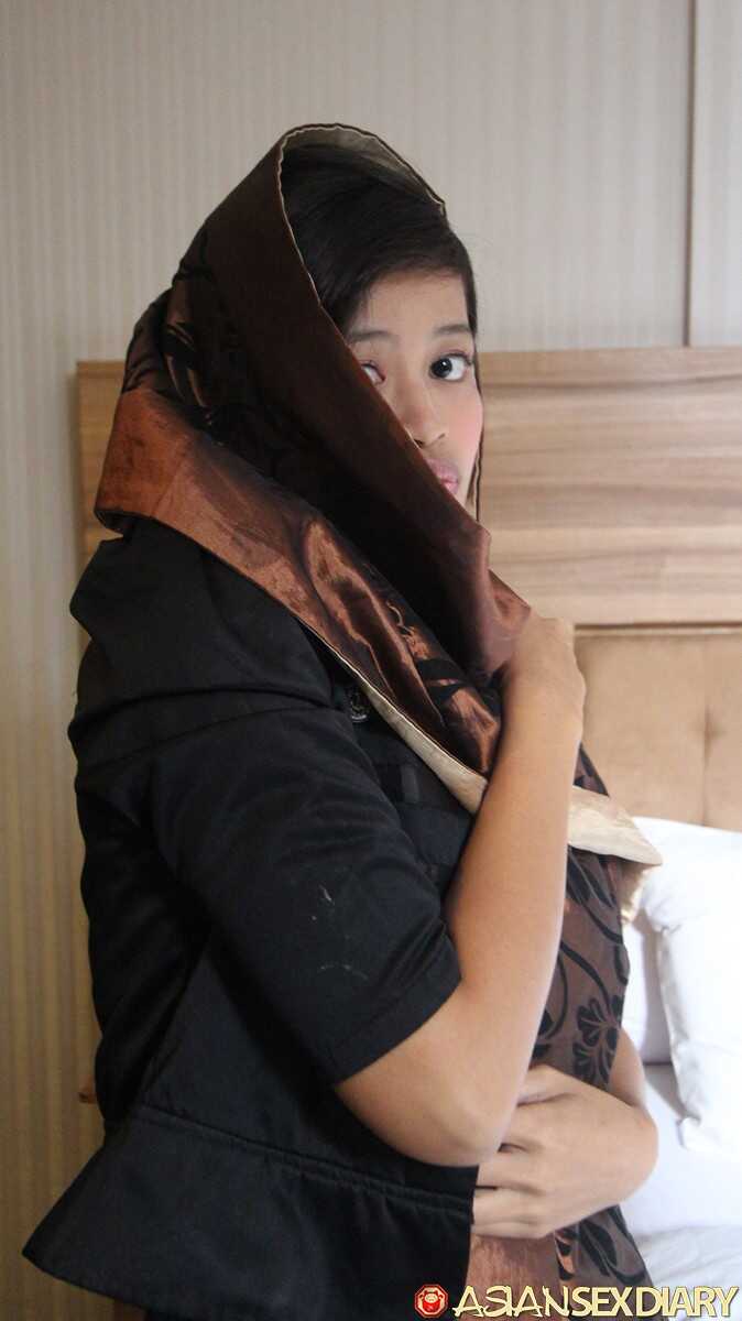 Jita's Journey to Jizzville: The Erotic Adventures of an Innocent Asian Beauty - Jita