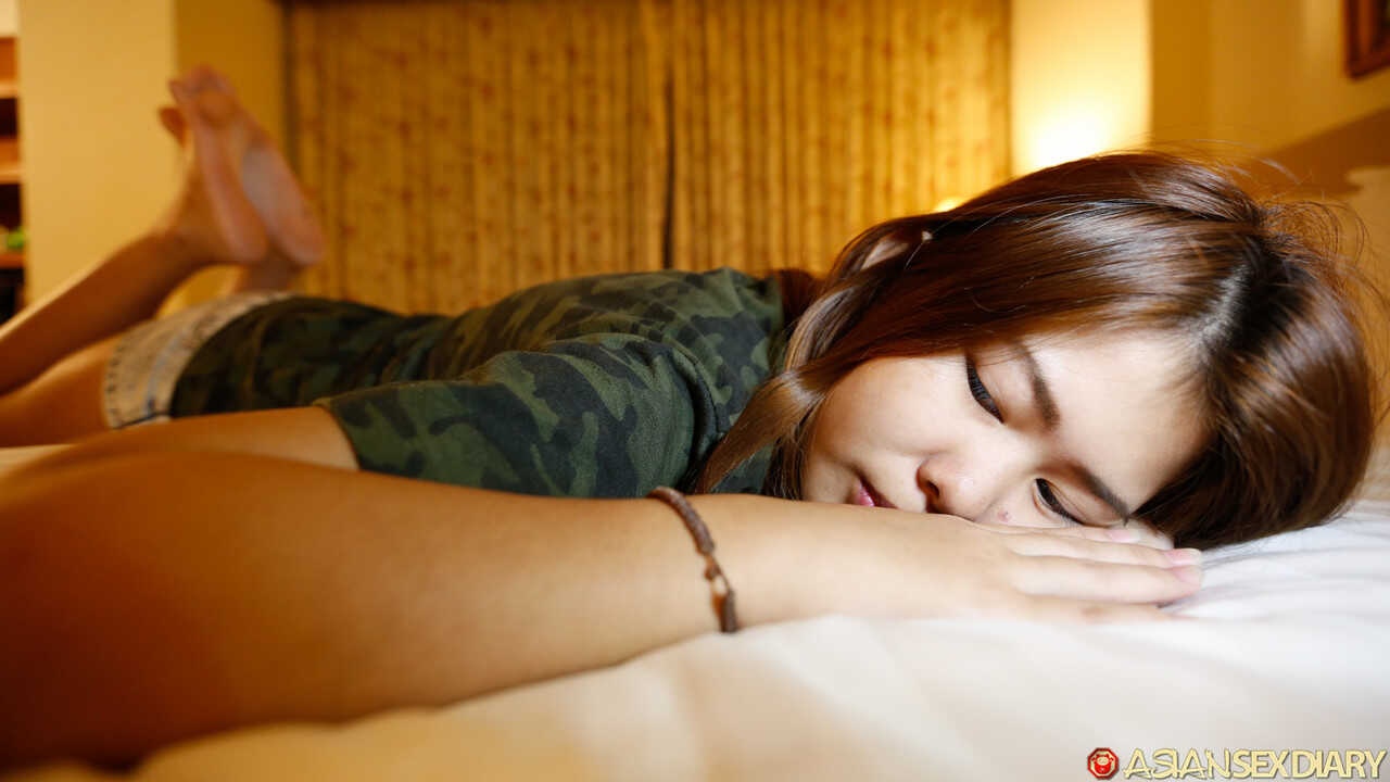 Tam's Virgin Experience: An Asian Hairy Teen Strips and Loses Her Innocence with a Stranger at the Hotel - TAM
