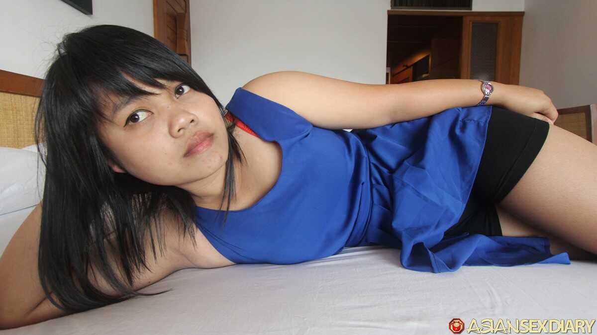 Chubby Thai Babe Brandy's Hairy Asian Virginity Striptease and Casting Loss - Brandy