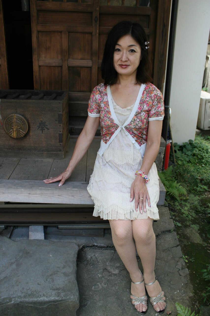 Japanese Granny Flashes Her Hairy Pussy and Shows Off Her Nude Body in Public! - 