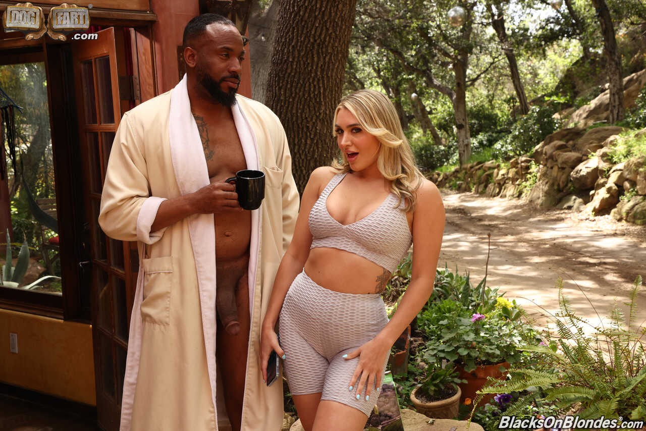 The Curvy Blonde Diva Ella Reese and the Big Black Cock: A Hot Striptease and Ride - Ella Reese, Jovan Jordan