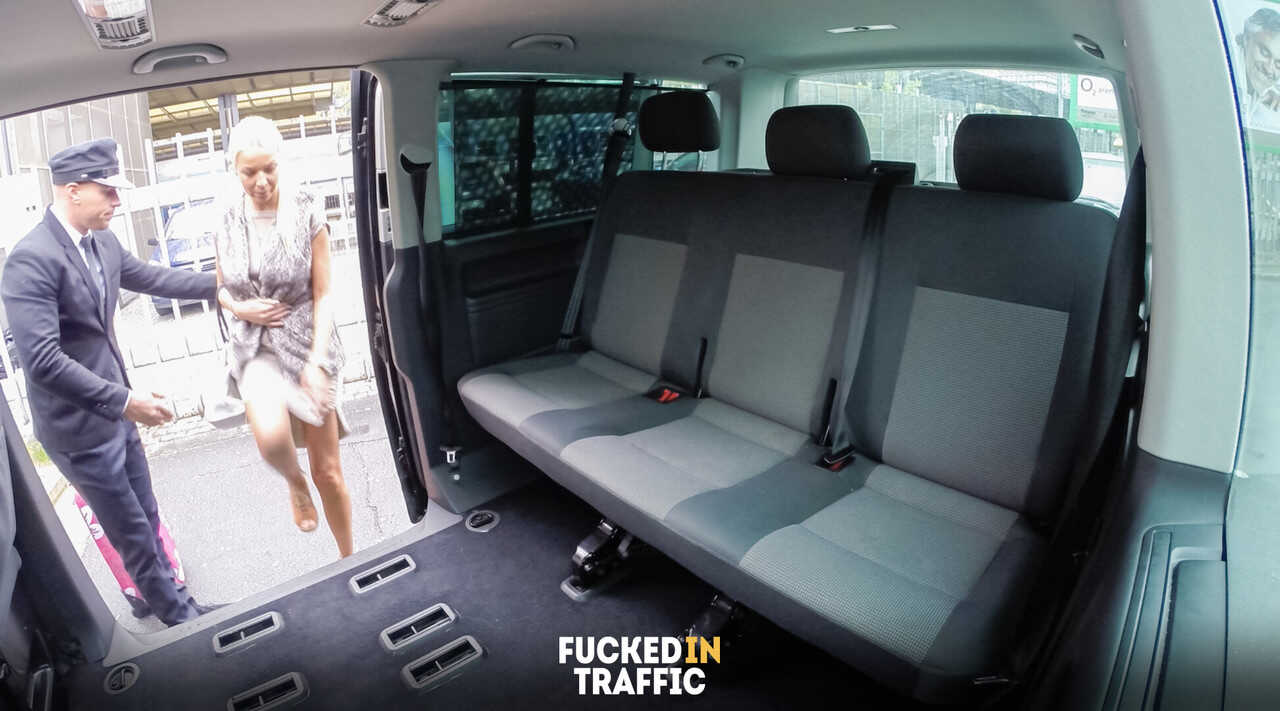 Traffic Fuck Fest with Karol Lilien in the Back Seat of a Seductive Car! - Karol Lilien
