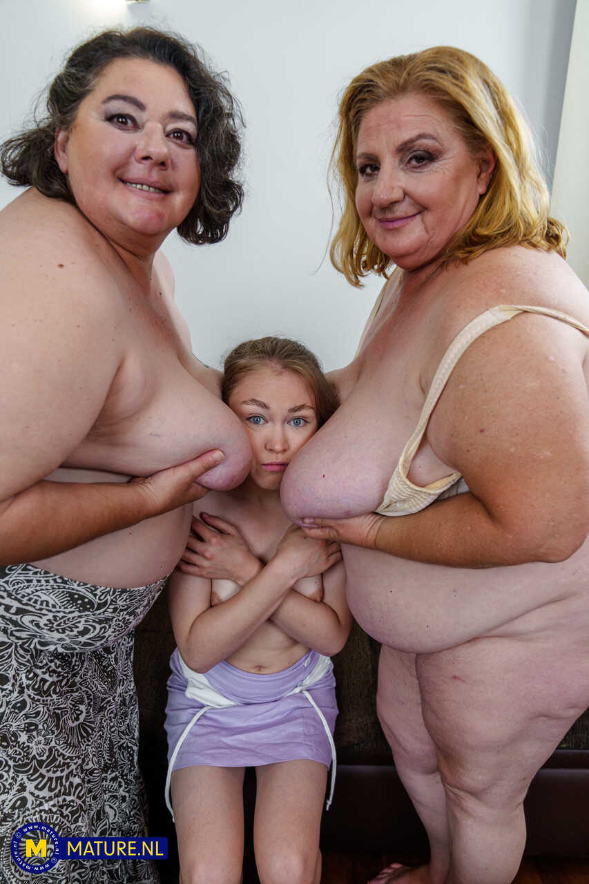 Granny Love Triangle: Chubby Edina & Jana Envelope Young Maid's Head With Their Big Tits While Kira Stone Watches...