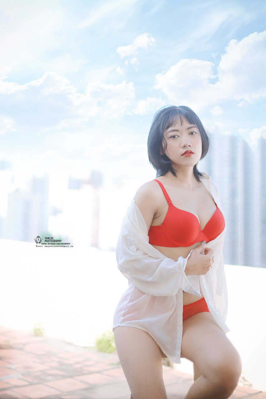 Public Display of Lust: Beautiful Vietnamese Girl Hellen Shows Off Her Sexy Body in Red Lingerie - 