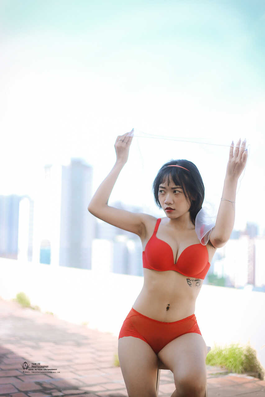Public Display of Lust: Beautiful Vietnamese Girl Hellen Shows Off Her Sexy Body in Red Lingerie - 