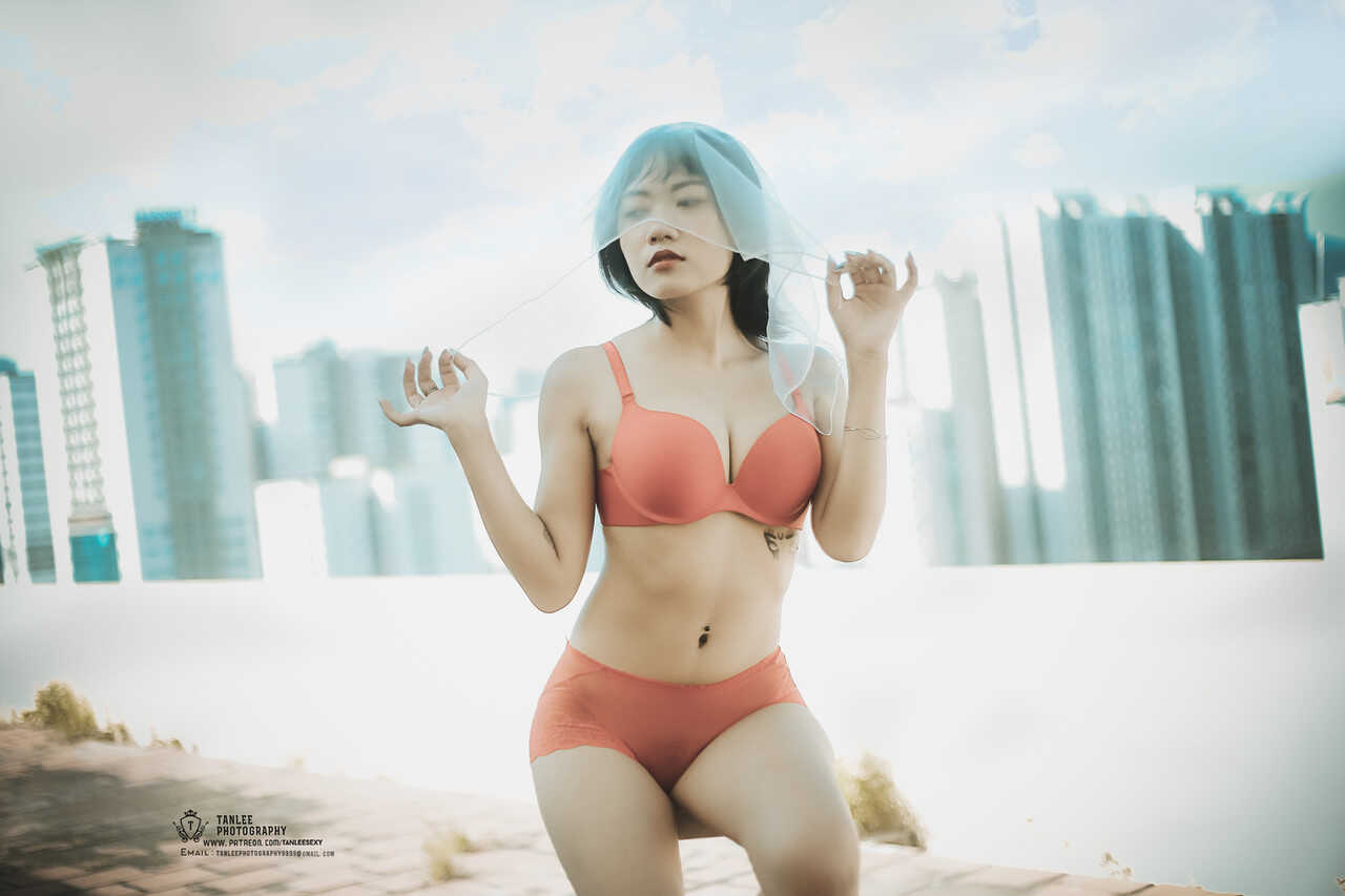 Public Display of Lust: Beautiful Vietnamese Girl Hellen Shows Off Her Sexy Body in Red Lingerie - 