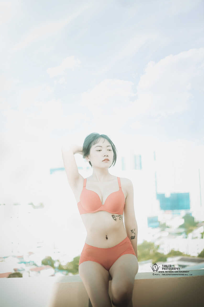 Public Display of Lust: Beautiful Vietnamese Girl Hellen Shows Off Her Sexy Body in Red Lingerie - 