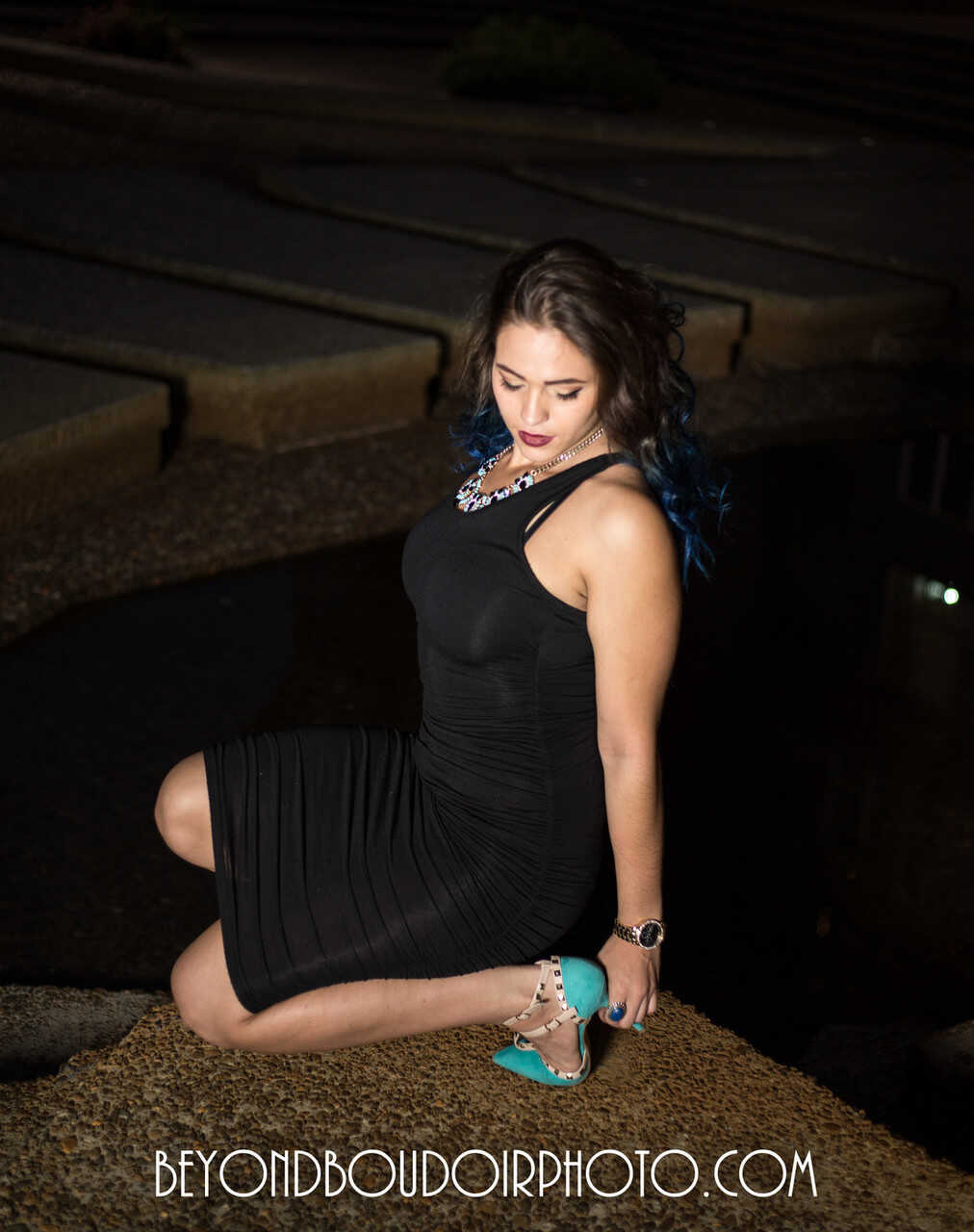 Tied Up and Teased: Beauty Kiki Sweet Bound Outdoors in Her Sexy Dress and High Heels - 