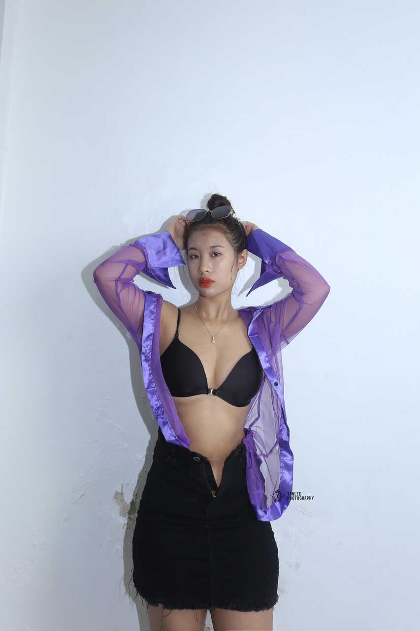 Asian Amateur Loves to Expose Her Natural Tits in Public - 