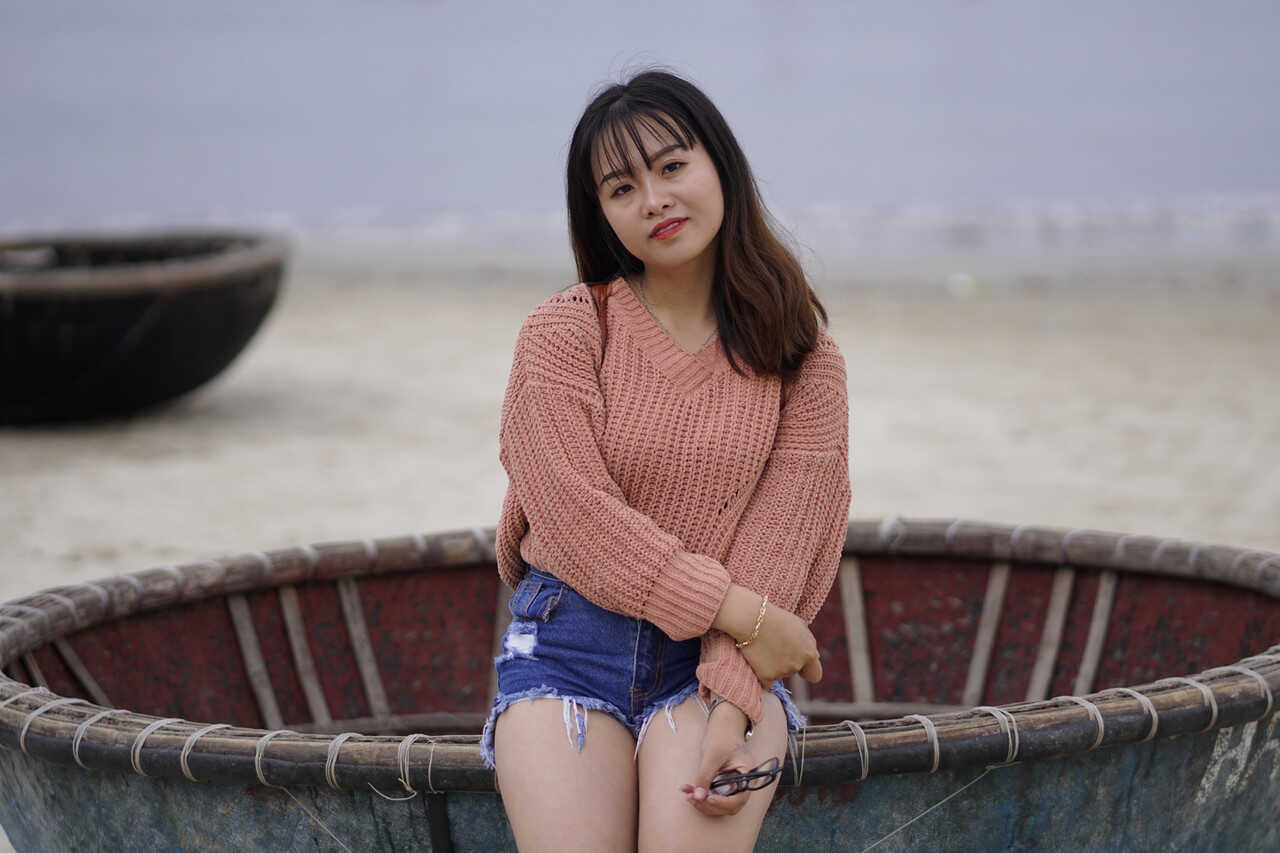 Exotic Asian beauty struts in teeny denim shorts and comfy sweater, steaming up the streets! - 