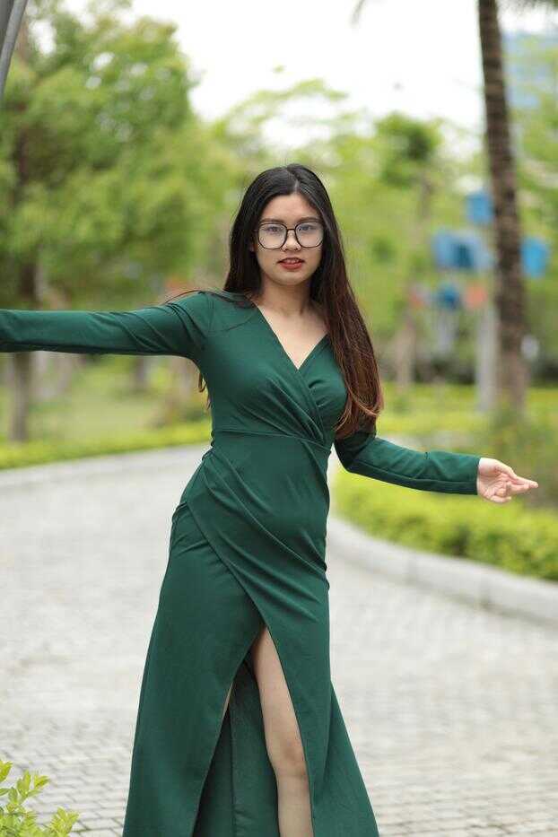 Asian Public Nerdy Teen Bentbox: The Tiny and Cute Asian Dress-Up Summer Dream