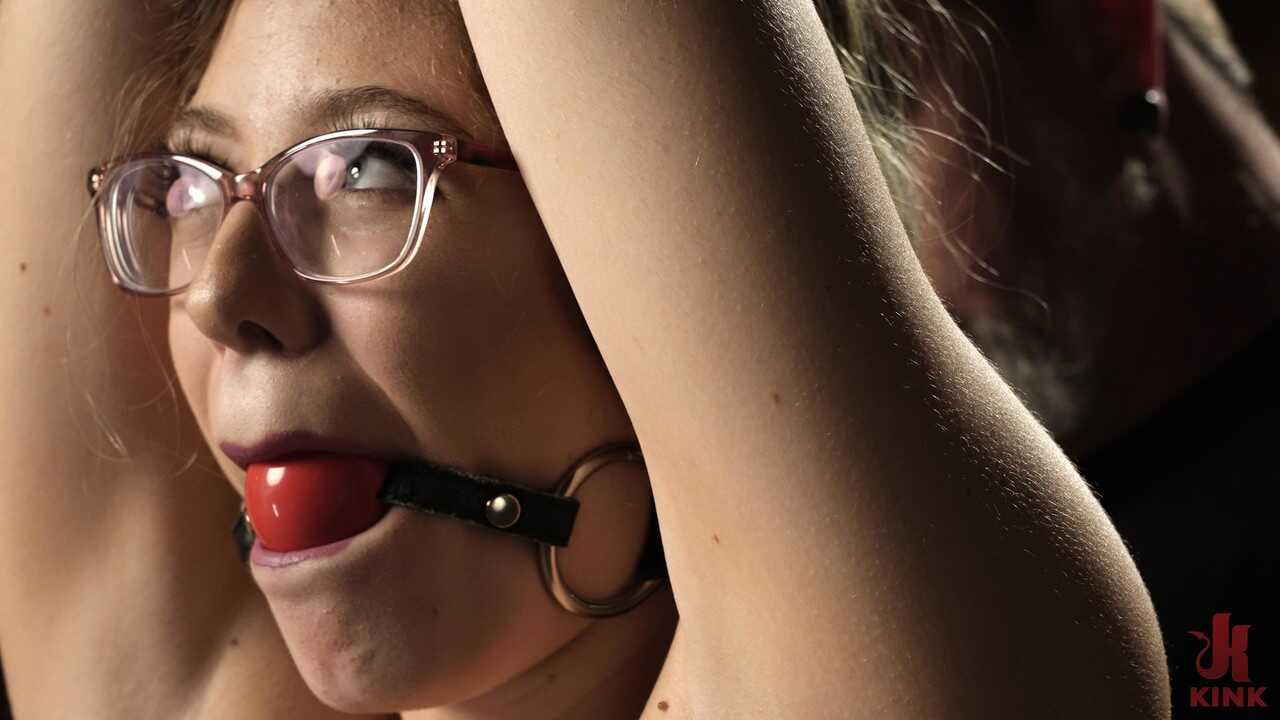 The Pope's Tight Grip: Hogtied Amateur BDSM with River Lynn - River Lynn, The Pope