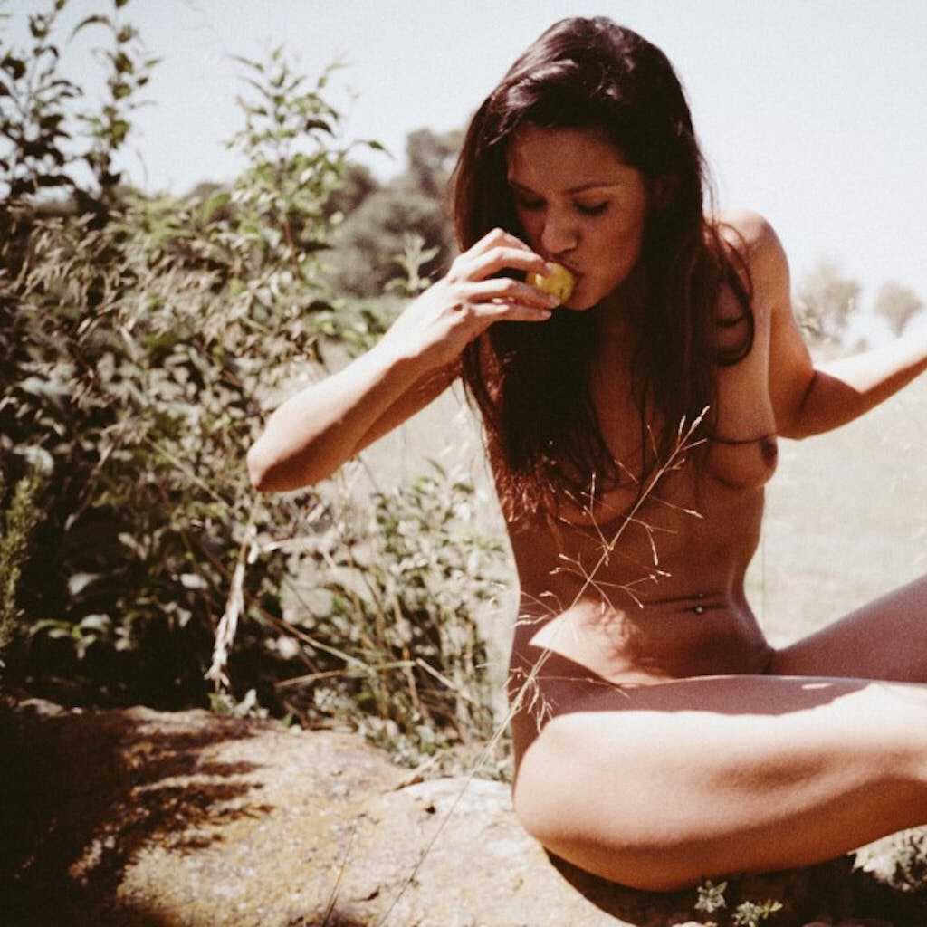 Nude Samia Duarte Goes Wild During 69 in the Great Outdoors with Her Man, Clarke Kent - Samia Duarte, Clarke Kent
