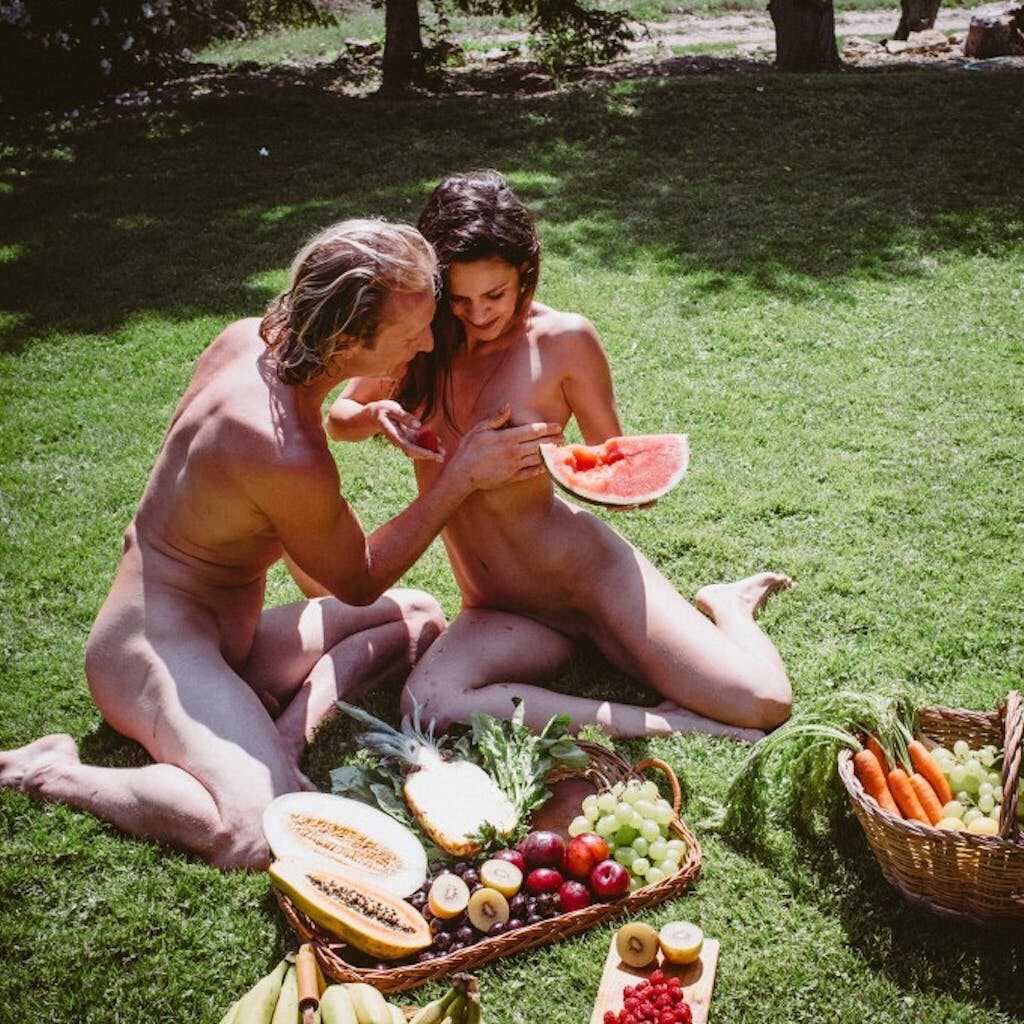 Nude Samia Duarte Goes Wild During 69 in the Great Outdoors with Her Man, Clarke Kent - Samia Duarte, Clarke Kent