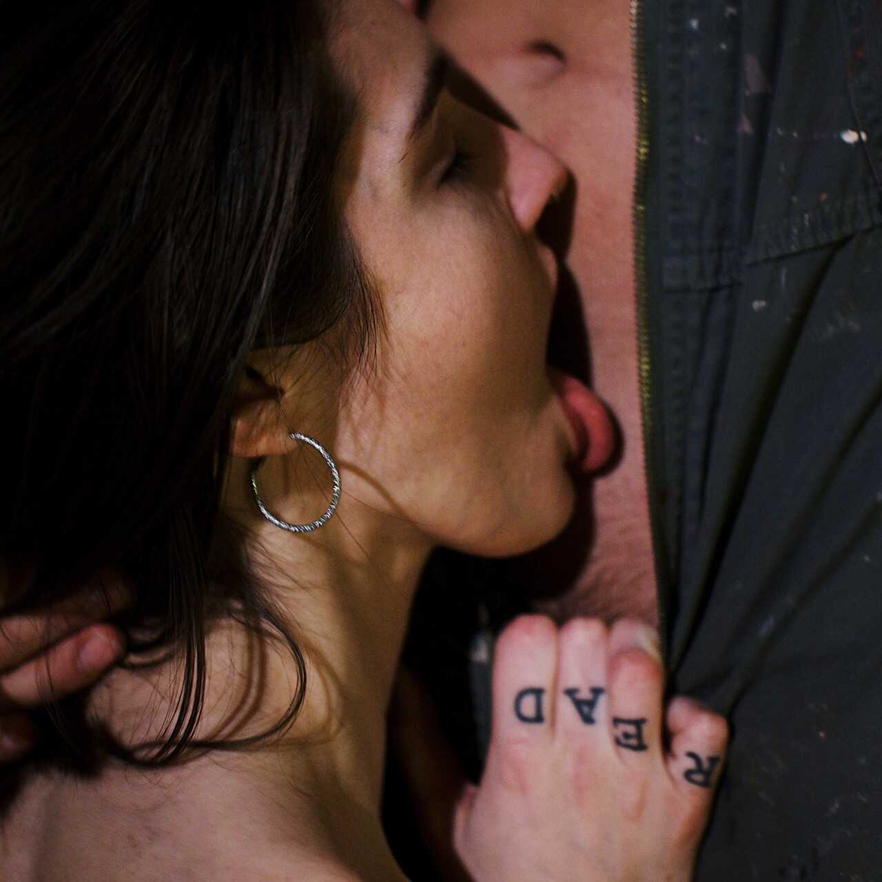 Tourmaline Kiss: A Taste of Tattooed Love with Jay Smooth and Skinny Brunette Beauty Tourma Selene - Jay Smooth, Tourma Se...