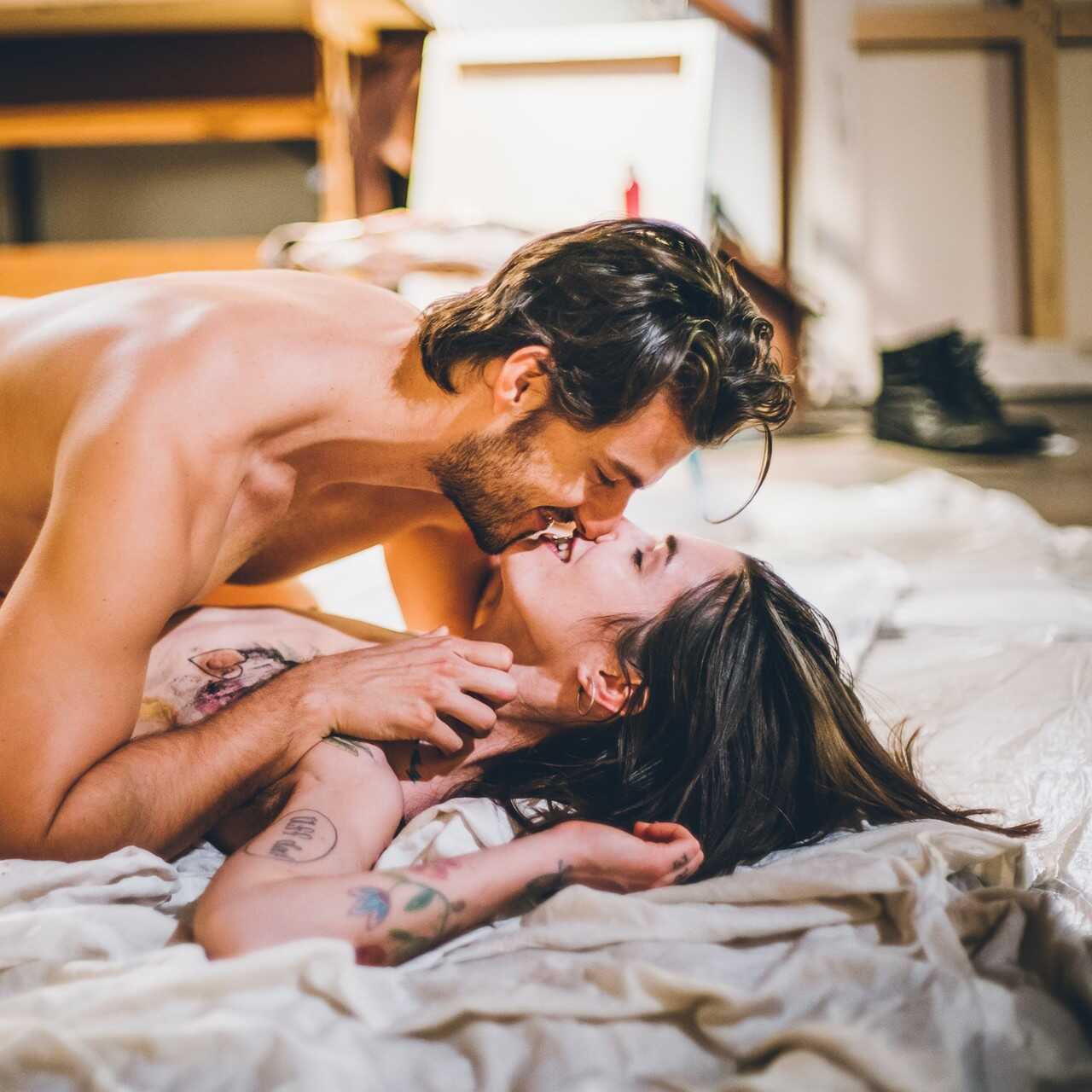 Tourmaline Kiss: A Taste of Tattooed Love with Jay Smooth and Skinny Brunette Beauty Tourma Selene - Jay Smooth, Tourma Se...