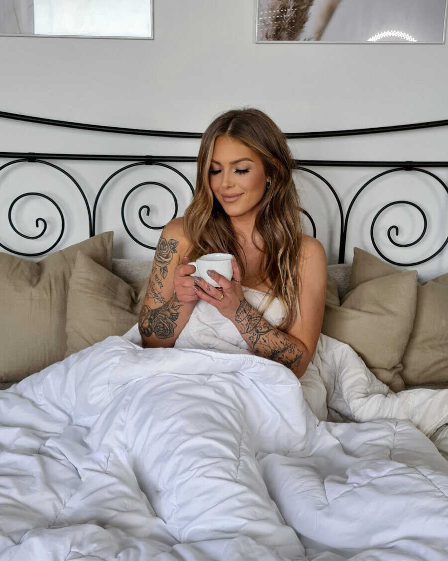 Ink My Skin, Ink My Pleasure: Hailee Summer's Tattooed Body Takes Center Stage in a Solo Show - 