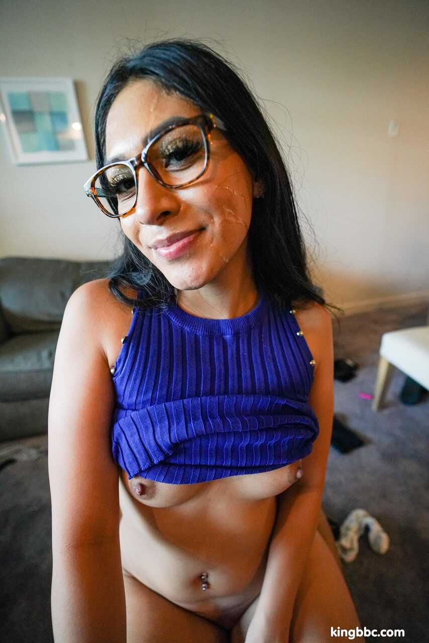 Blue-haired therapist Kimberlee Love blows a tall black guy's huge boner - Kimberlee Love, Louie Smalls